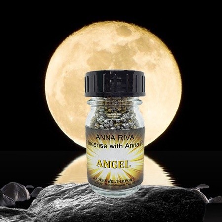 Magische Räucherung mit Anna Riva's magisches Öl 'Angel'