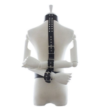 Fessel-Harness aus Kunstleder