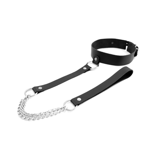 Elegant collar with leash