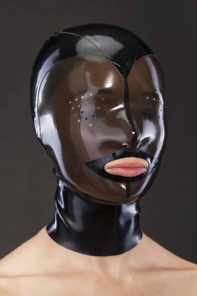 Latex-Maske mit perforierten Augen und Kontrastfarbe vorne