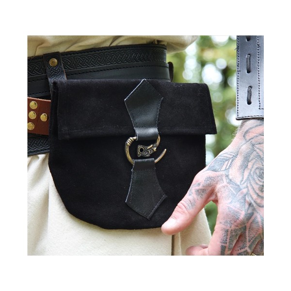 Belt bag with metal clasp